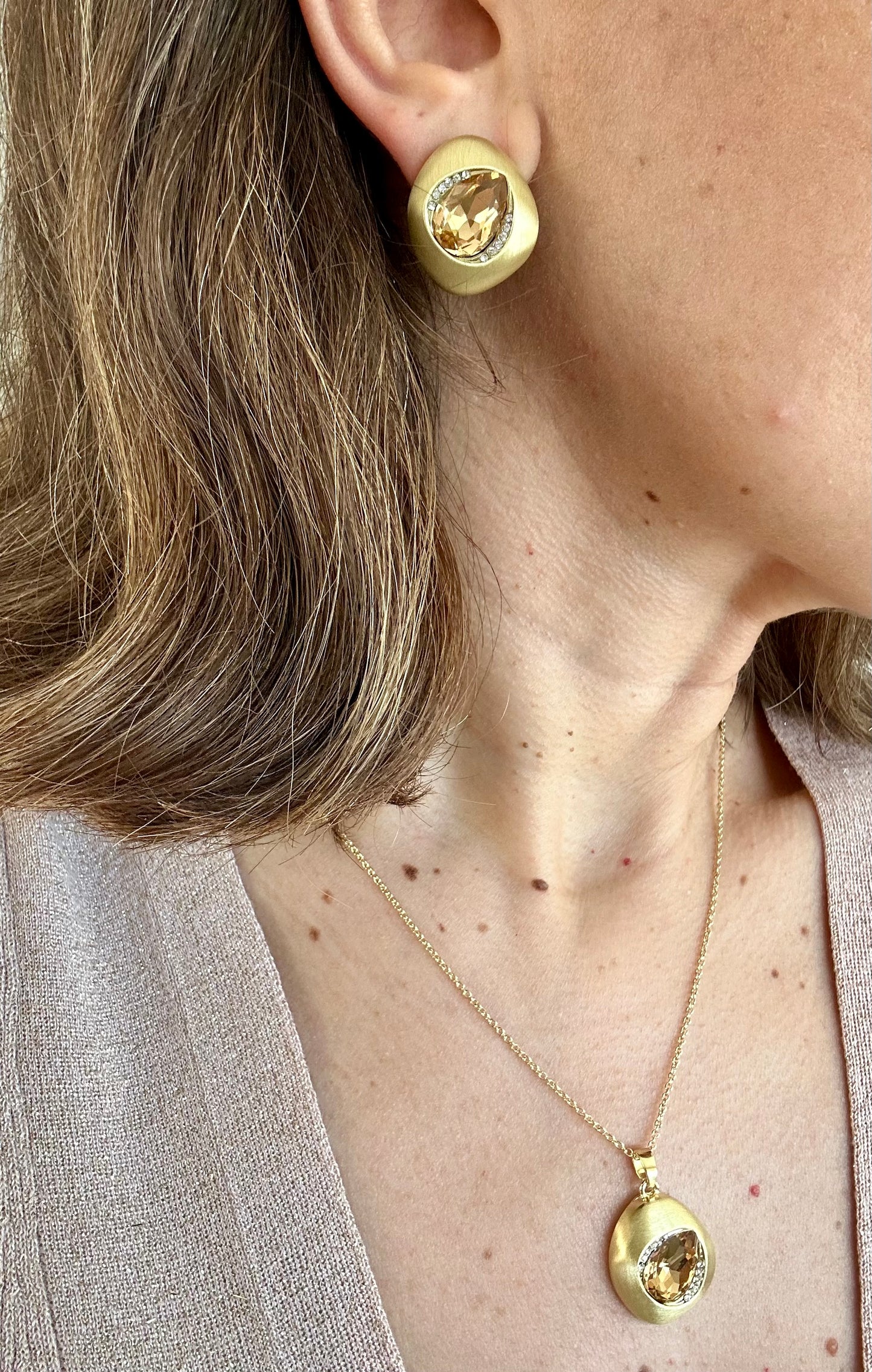 Light Honey Color 14K Rhodium Plated Necklace