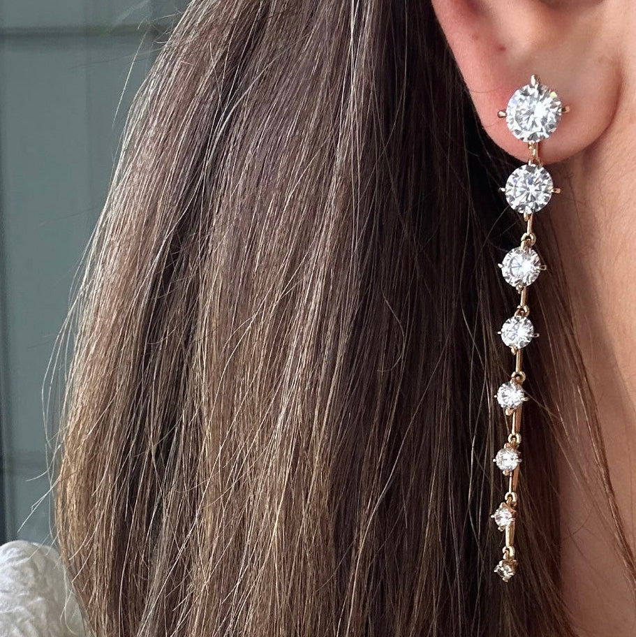 Tessi 14k Rengi Rodyum Kaplama Sallantılı Küpe