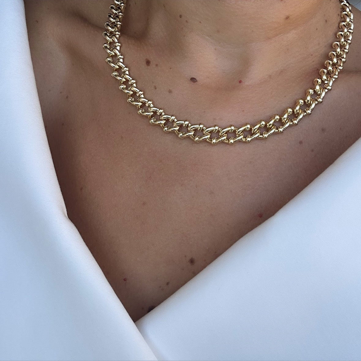 Liora 14k Rengi Rodyum Kaplama Kolye