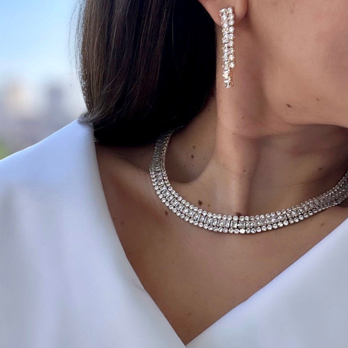 This 18k Rhodium Plated 40cm Necklace + Earring Set