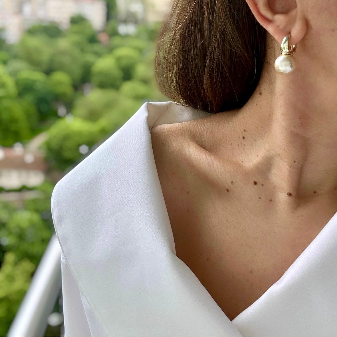 Hema 14k Rhodium Plated Earrings