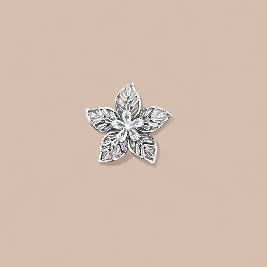 Della Gümüş Rengi Broş