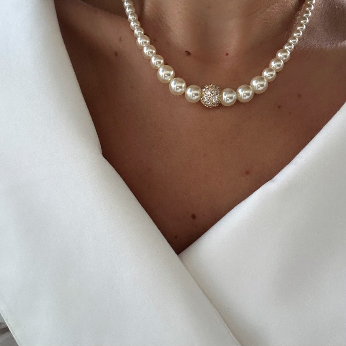 Queen 14k Rodyum Kaplama Kolye