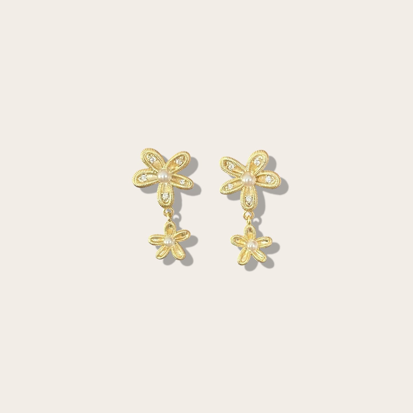 Daisy 14k Rengi Rodyum Kaplama Küpe