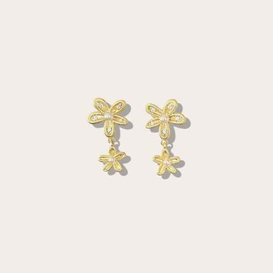 Daisy 14k Rengi Rodyum Kaplama Küpe