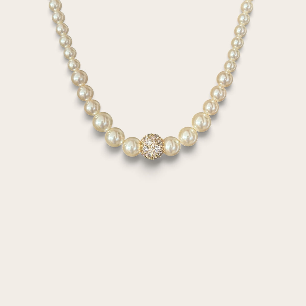 Queen 14k Rodyum Kaplama Kolye